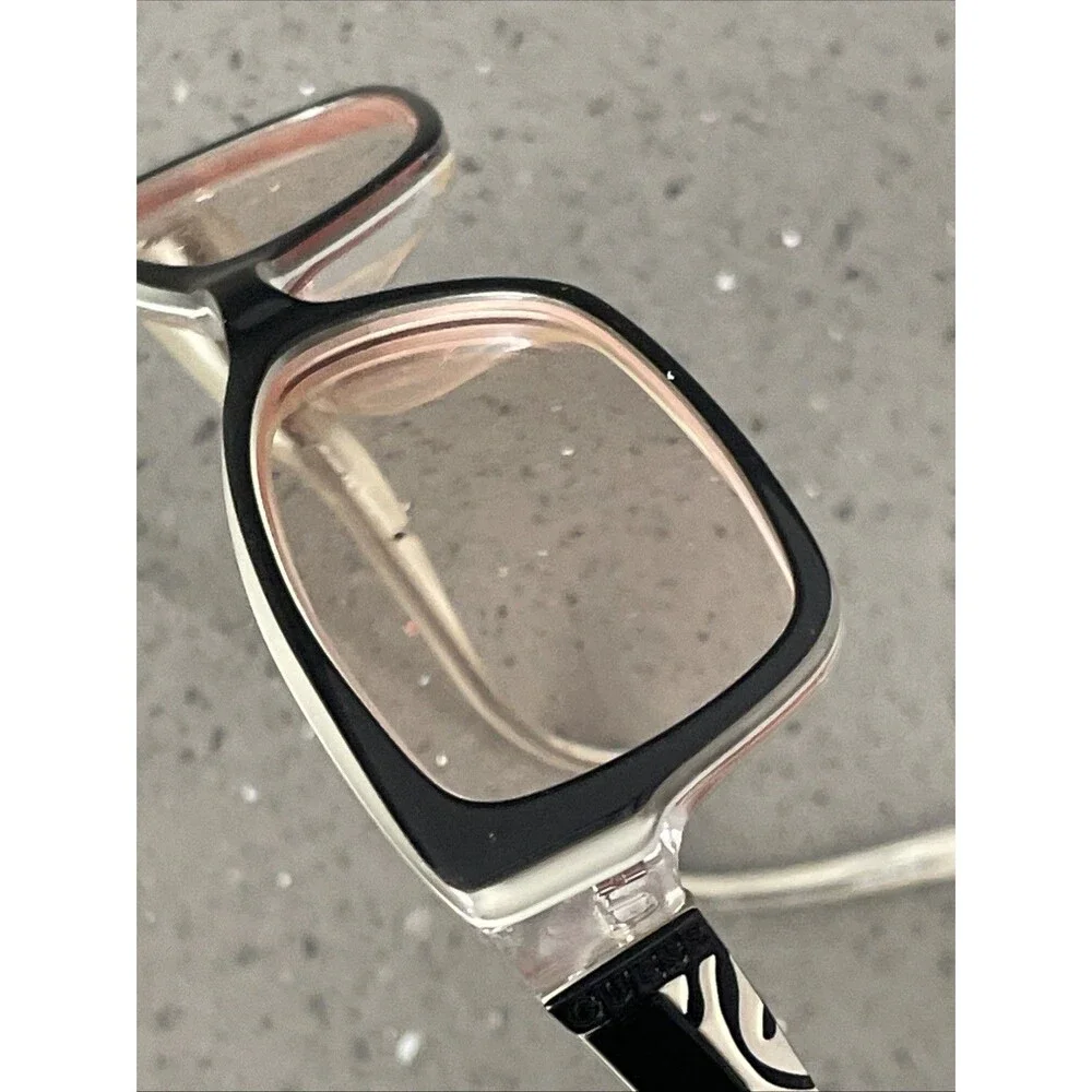 GUESS GU2261 BLK WHT Eyeglasses FRAMES ONLY BLACK/WHITE Plastic 51-17-130 Full